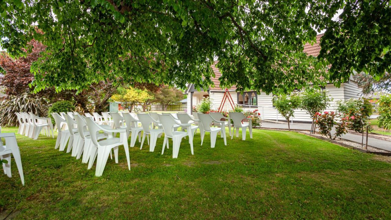 Wigram Hotel Christchurch Bagian luar foto