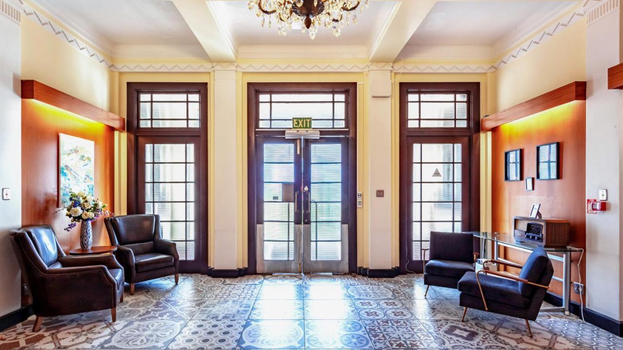Wigram Hotel Christchurch Bagian luar foto