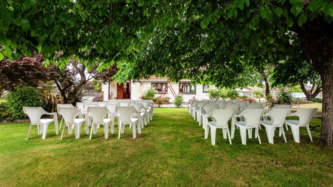 Wigram Hotel Christchurch Bagian luar foto