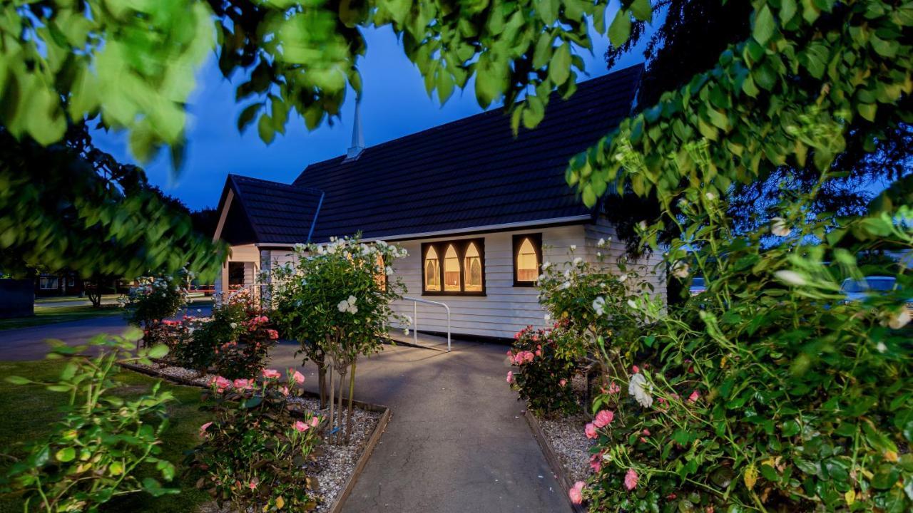 Wigram Hotel Christchurch Bagian luar foto