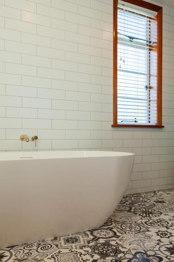 Wigram Hotel Christchurch Bagian luar foto