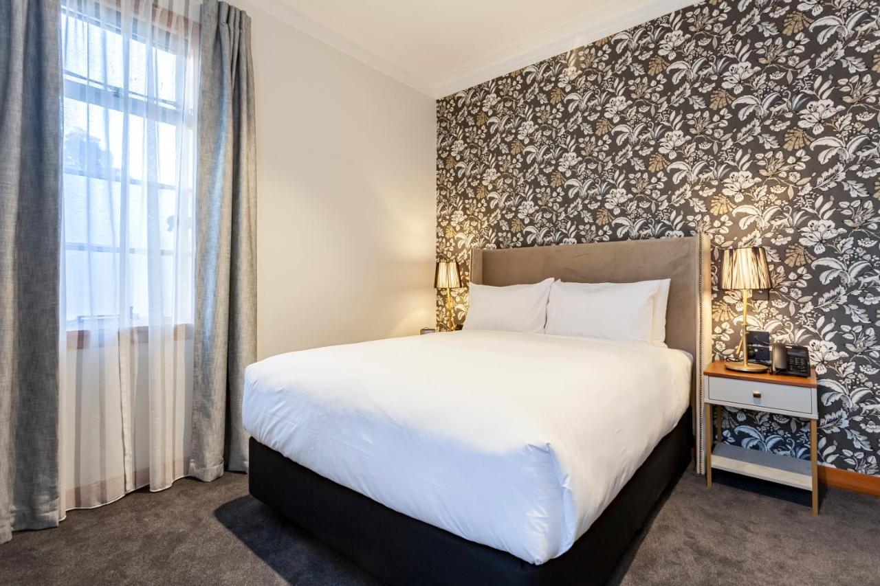 Wigram Hotel Christchurch Bagian luar foto