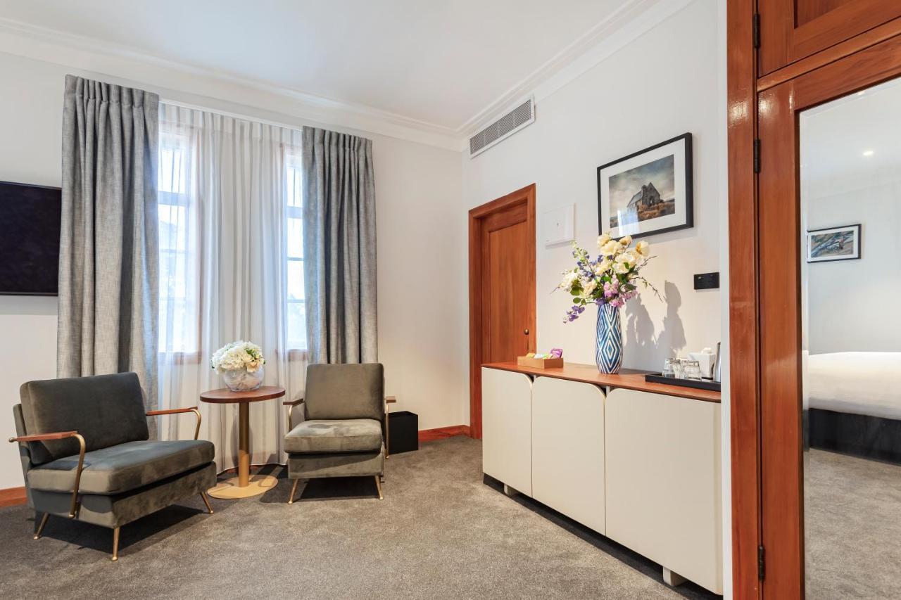 Wigram Hotel Christchurch Bagian luar foto