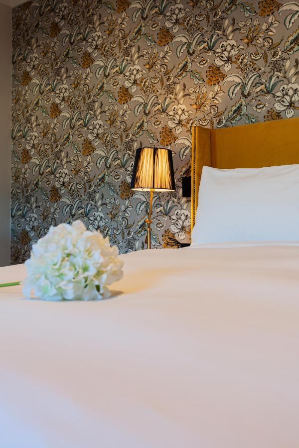 Wigram Hotel Christchurch Bagian luar foto